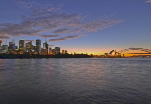 Sydney / Skyline mit Opera House und Harbour Bridge